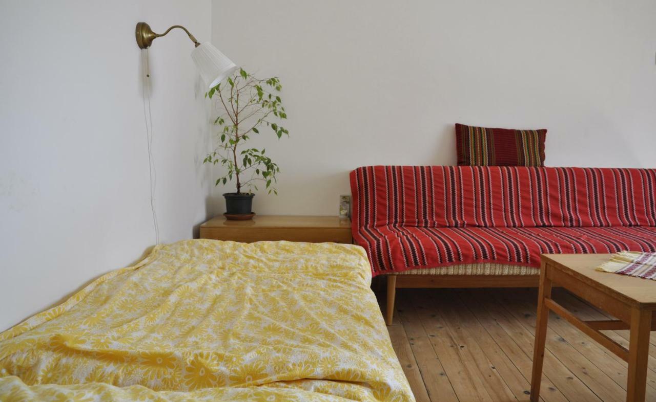 Lately Renovated Country House Тренчин Екстер'єр фото